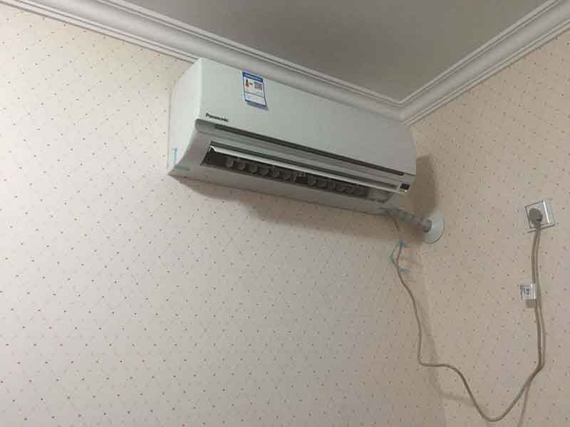 德陽(yáng)空調(diào)修理的時(shí)候遇到漏水和插電沒(méi)有反應(yīng)，應(yīng)該怎么做